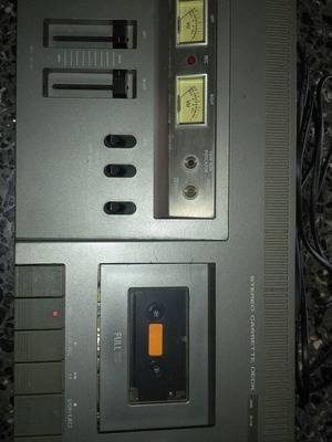 JVC Vintage στερεοφωνικό κασετόφωνο μεταχειρισμένο με αναλογικά VU meters