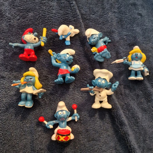 Peyo Smurfs figures used, full set