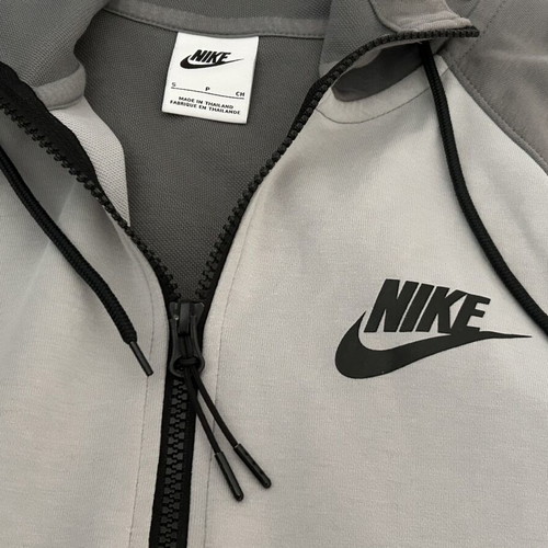 Nike Men's Sportswear Full Zip Hoodie Tech Fleece Smoke Grey S like new