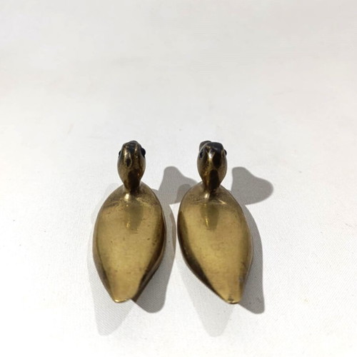 Solid brass decorative items used, set of 2 pieces