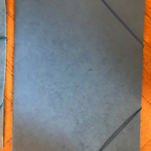 Plastic bag and paper folders like new, set of 5 pieces