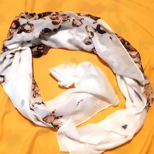 Benetton Large Square Scarf 130x130 with Diamond Pattern like new