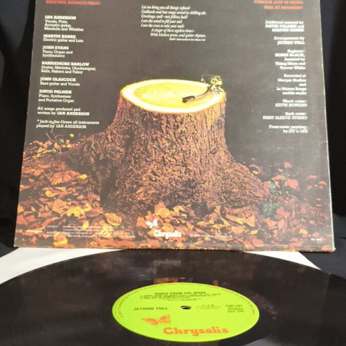 Jethro Tull Songs From The Wood vinyl used, good condition