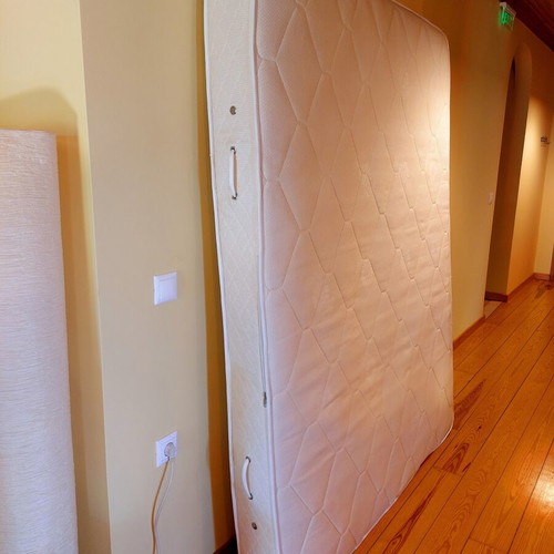 Double mattress used 157×200 cm with protective cover