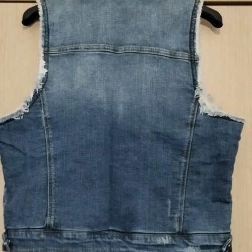 Reserved denim sleeveless vest like new with fur lining