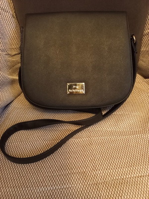 Achilleas Accessories crossbody bag black like new
