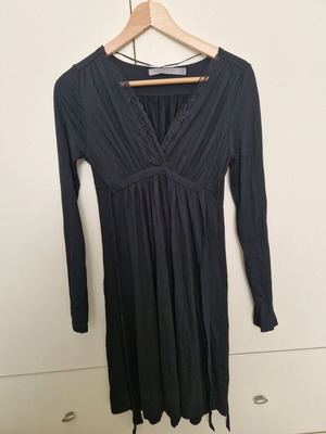 Zara women's dress new, size M, black