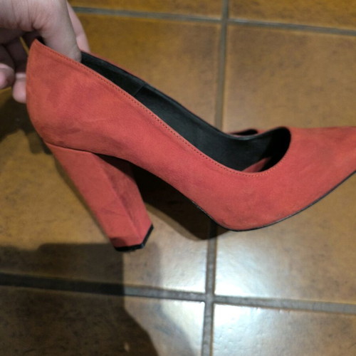 Shoes size 39 red pumps like new