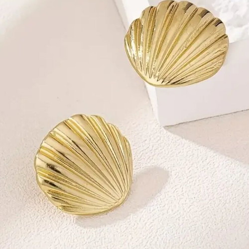 Women's earrings new, gold flat shell shape