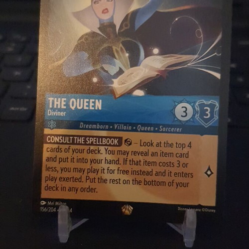 Disney Lorcana TCG The Queen Diviner Ursula's Return 156/204 Legendary like new