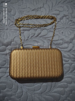 Γυναικείο τσαντάκι αμπιγέ σαν καινούργιο, clutch χρυσαφί με αλυσίδα