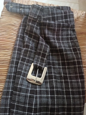 Skirt medium, like new