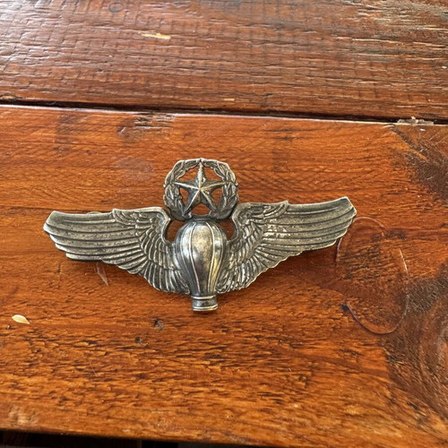 Metal Paratrooper Badge used