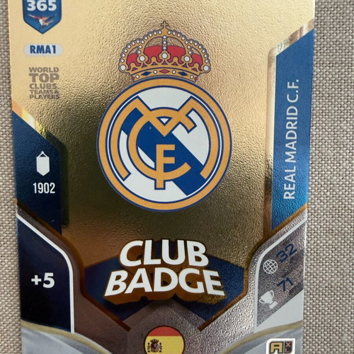 Club Badge Real de Madrid Adrenalyn 2026 new