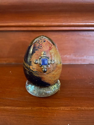 Decorative egg style Murano like new with cross ornament