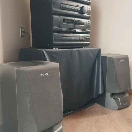 Sony LBT-N200 stereo system used with two speakers, needs maintenance