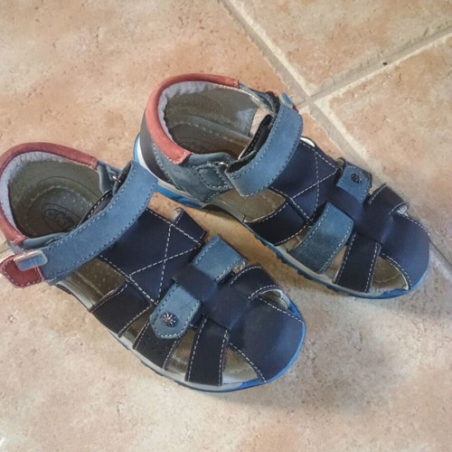Chippo anatomical sandals size 31 like new, blue