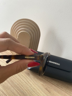 Dsquared2 sunglasses like new, black and brown