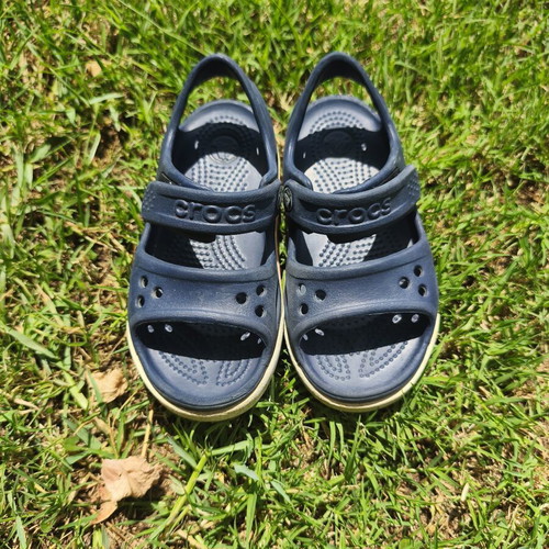Crocs sandals size 26 like new, blue with scratches, comfortable