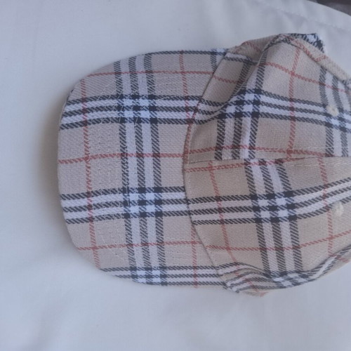 Burberry's hat large like new
