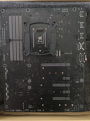 Asus ROG GT51CH motherboard με Intel Core i7-7700K πακέτο σαν καινούργιο