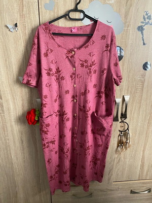 Dress like new, size XXXL / 46 / 18