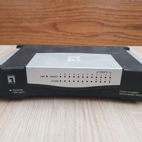 Level One FSW-2108TX used 8-port 10/100Mbps network switch