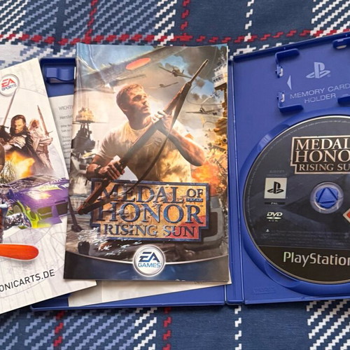 Medal of Honor: Rising Sun PlayStation 2 like new, full set