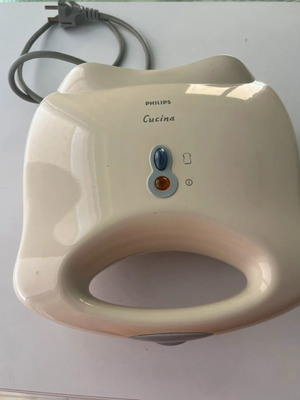 Philips sandwich toaster with wonderful design