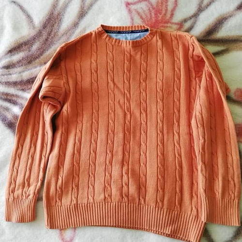 Men's orange pullover like new, sizes L and XL