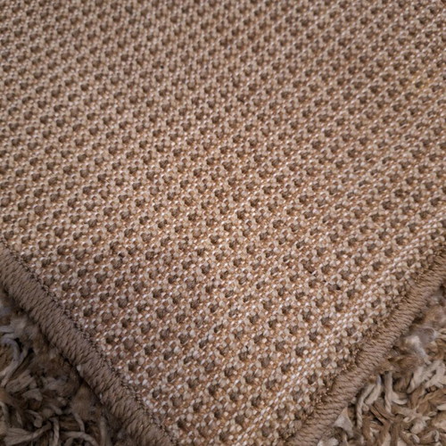 Machine rug like new with thick pile 143x145 cm