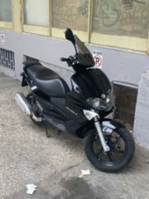 Gilera ST 125 σκούτερ μεταχειρισμένο, σε καλή κατάσταση