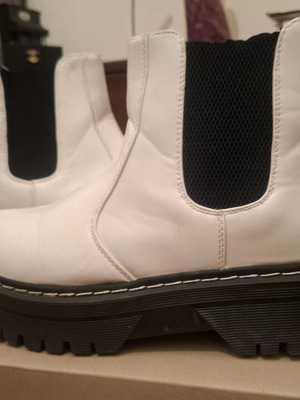 Μποτάκια Answear Lab Νο 40 μεταχειρισμένα, μαύρο και λευκό