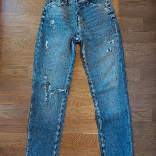 Zara denim jean mom fit with rips like new, size XXS