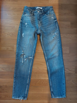 Zara denim jean mom fit with rips like new, size XXS