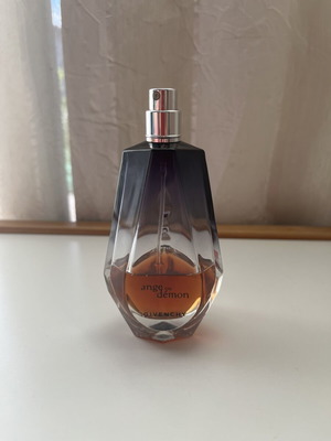 Ange ou Demon Givenchy парфюм употребяван, 50 ml