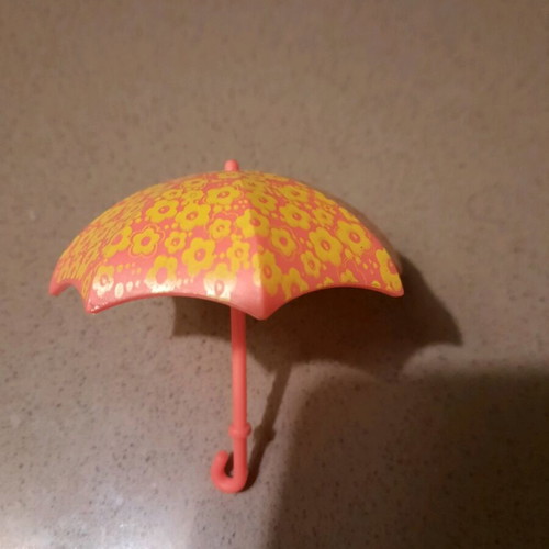 Polly Pocket umbrella toy like new