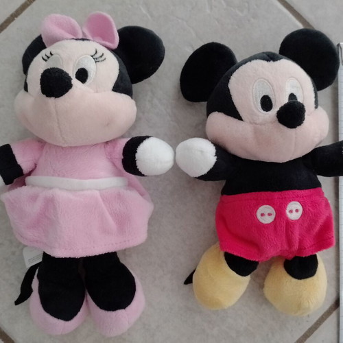Mickey and Minnie Mouse plush doll set, 2 pieces