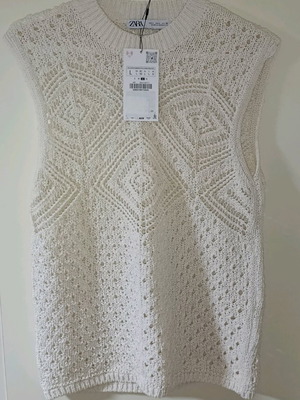 Zara sleeveless knitted blouse white new, size L