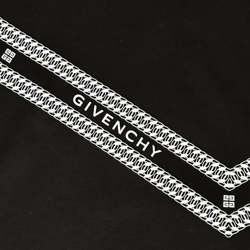 Givenchy Black Logo Chain T-Shirt S like new