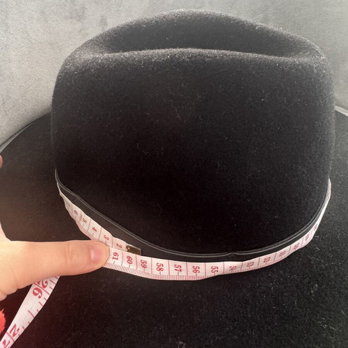 Fedora style hat like new, black, timeless design
