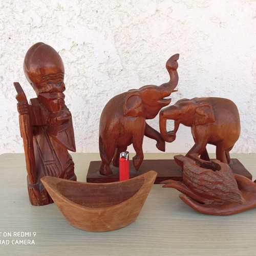 Wood carvings used, decorative set