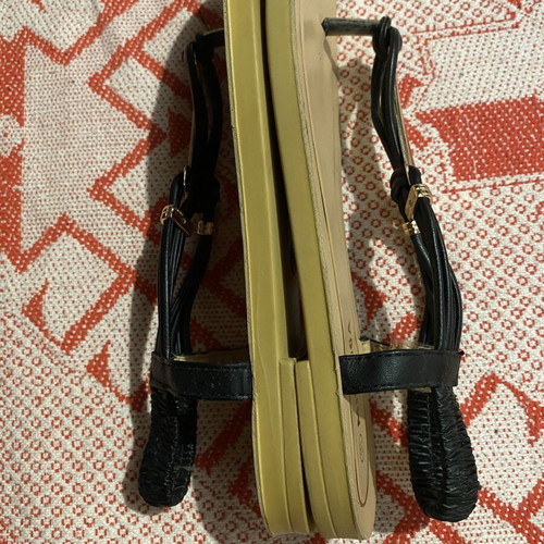Flat sandals size 39 black like new
