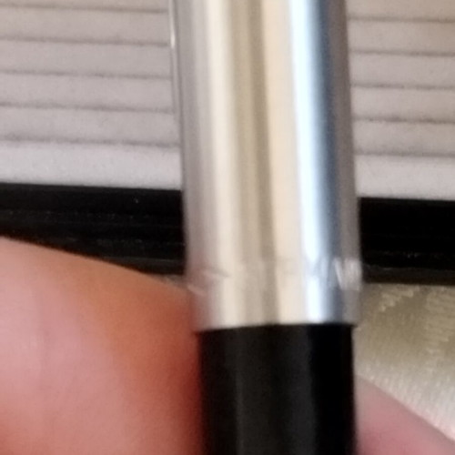 Diplomat pen used with Saudi Arabia emblem and original case