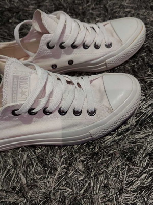 Converse athletic shoes used, white, size 37