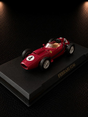 Ferrari F246 F1 1:43 collectible model like new