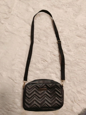 Shoulder/Crossbody Bag new, black with removable strap