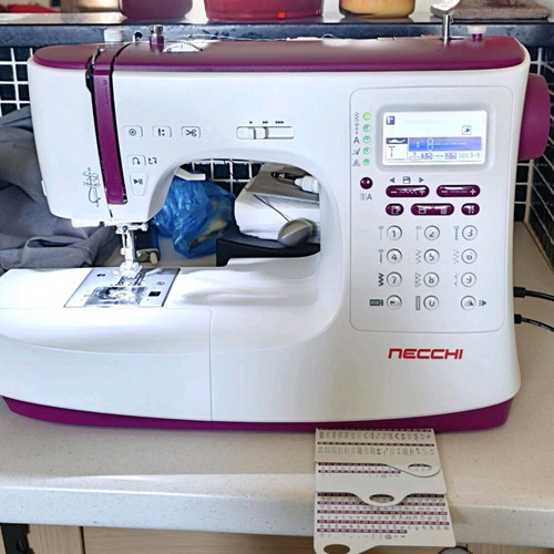 Necchi NC-204D electronic sewing machine like new