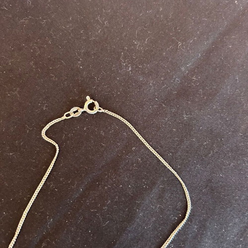 Silver 925 necklace with white stones like new