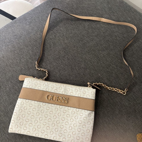 Guess creme crossbody bag like new with two zipper compartments